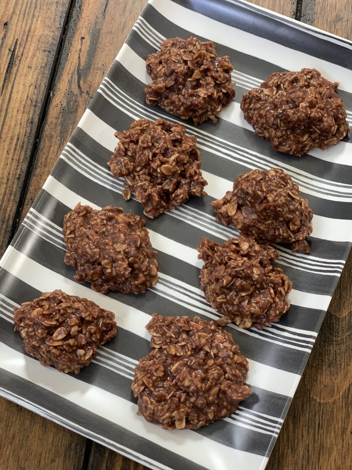 No Bake Peanut Butter Oatmeal Cookies - Pound Dropper