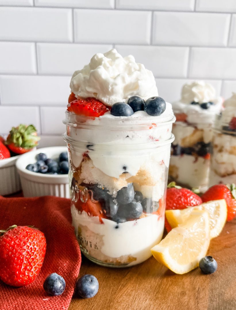 Red White And Blue Mini Cheesecake Trifles - Pound Dropper