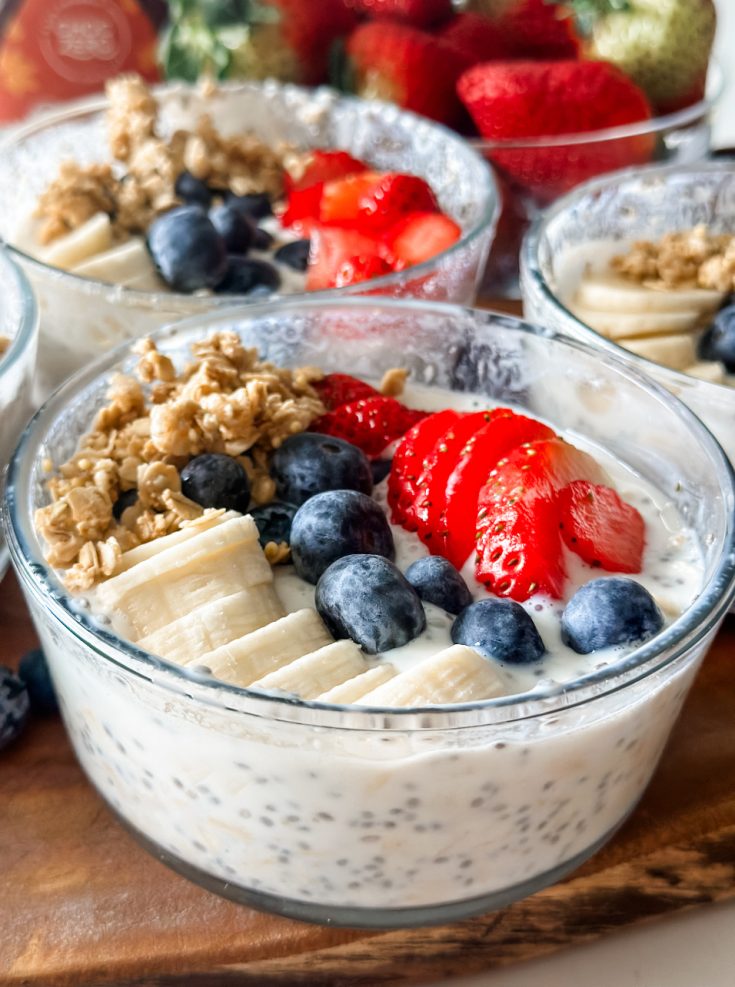 Quick and Easy Overnight Oats with Chia Seeds